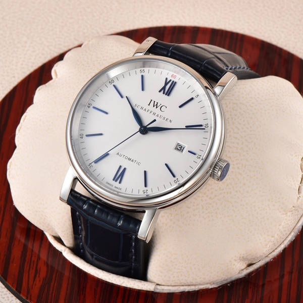 アイ・ダブリュー・シー正面デザイン